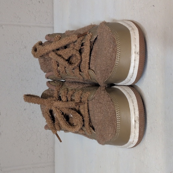 Nike Air Jordan 1 Low Teddy Bear Sneakers Size 6.5Y Women’s 8 EUC - Picture 10 of 16